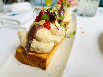 Kinita Restaurant & Beach Club