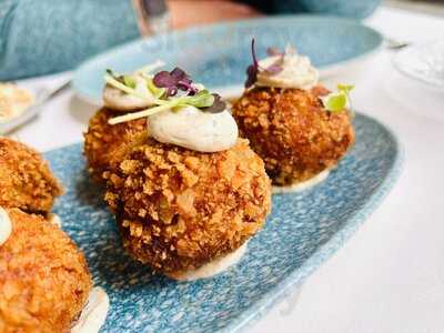 Kinita Restaurant & Beach Club