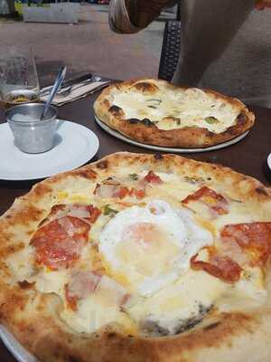 Santoro Pizzeria