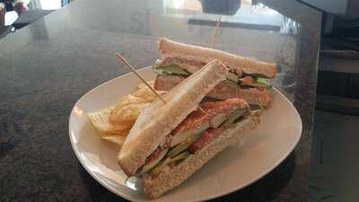 Los Lobos Drinks And More