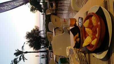 Los Lobos Drinks And More