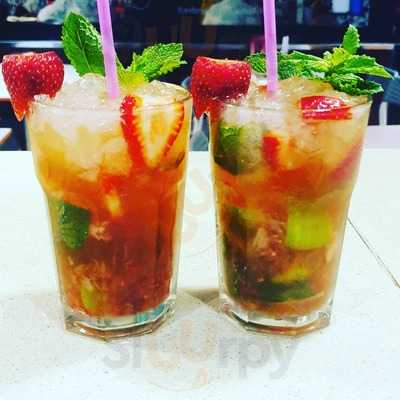 La Nocciola Burguers & Frankfurts & Crepes