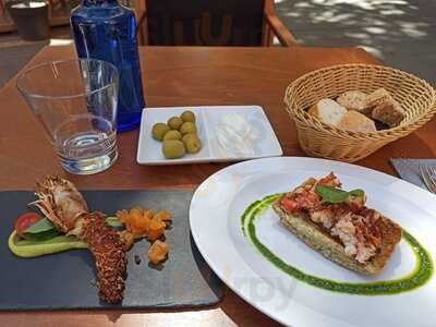 Plaza España Tapas Bar