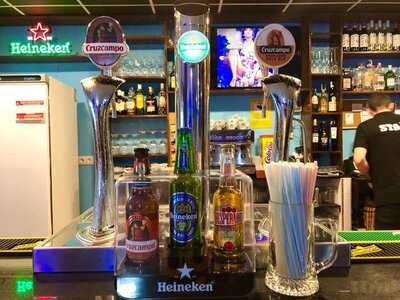 Dezzeo Food & Fun Experiences