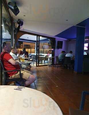 The Fox Gastro Pub & Grill