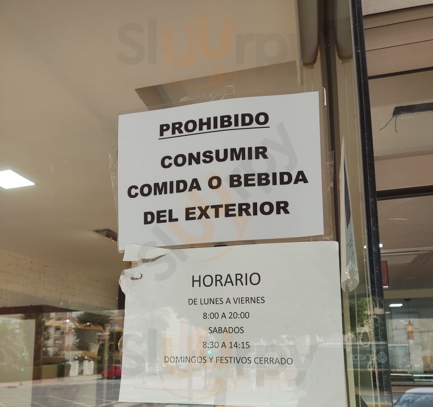 Panadería Cafetería Confitería Bernal