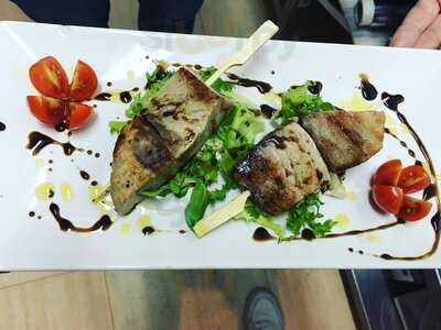 Cosa Nuestra, Gastrobar