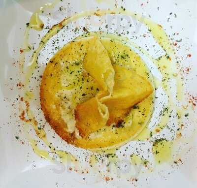 Cosa Nuestra, Gastrobar