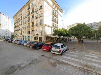 Meeting Point Café Bar