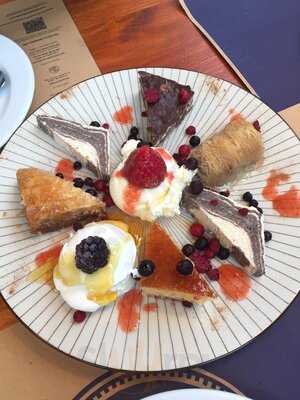 The Quick Greek Alcalá De Henares