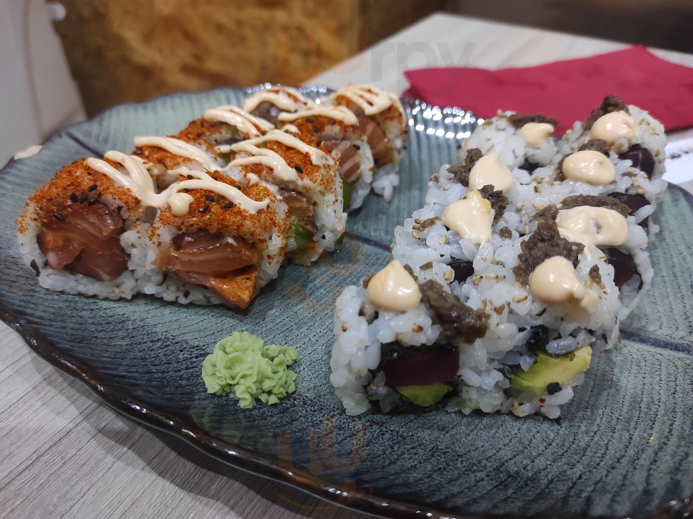 Inari Sushi Noodles Corea