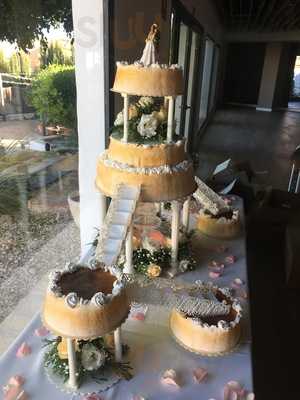 Panaderia-confiteria Ramon García Davos.