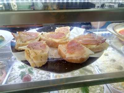 Sacher Bar & Cafeteria