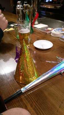 Puzzles Bar & Restaurant