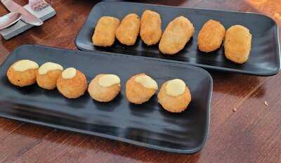 La Quinta Restaurante - Photo 8