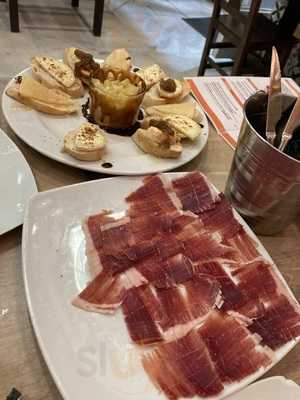 Patio San Eloy - Torre Del Oro