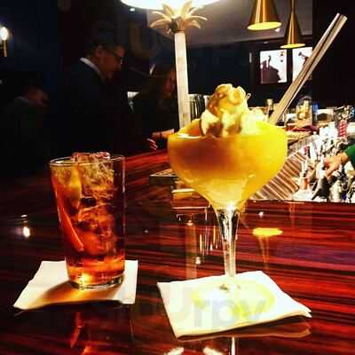 Coquetier Classy Cocktails