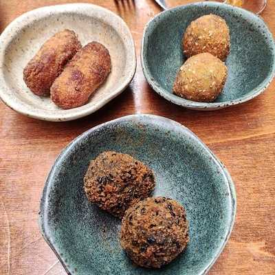 Cata Born By Catacroquet