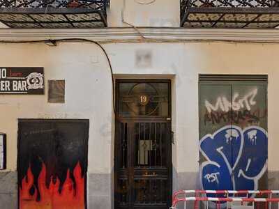 El Mono Bikers & Beer Bar