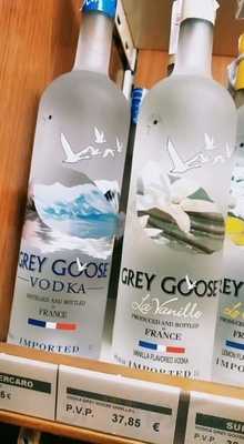 Licorería Vinoteca Supercaro Málaga