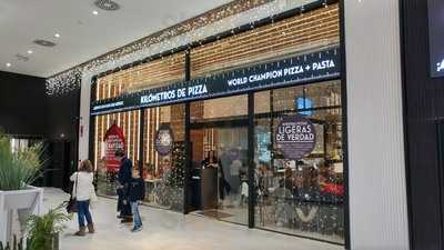 Kilómetros De Pizza