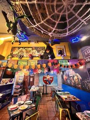 La Mordida Diego De León