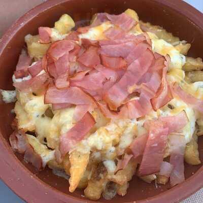 La Jugosa Burguer Bar