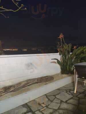 La Jugosa Burguer Bar