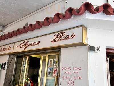 Alyssa Cafeteria Bar