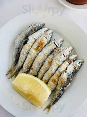 Los Manueles Chiringuito-restaurante