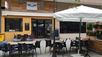 Aviador Burger And Beer