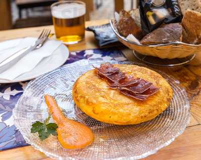 Lolita Taberna Andaluza