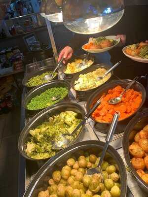 Woodys Cafeteria & Carvery