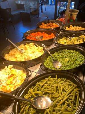 Woodys Cafeteria & Carvery