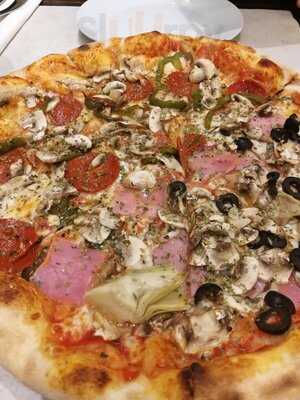 Grappa Pizzeria & Brocheteria