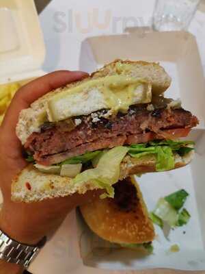 Reka Bocatería Hamburguesería