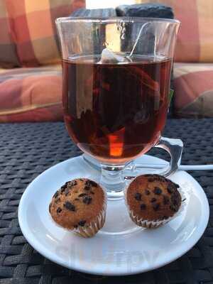 La Tasca Tapas Y Vinos