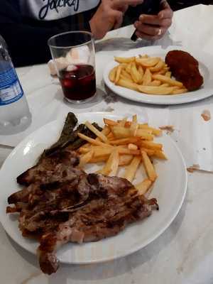 Taperia Las 4 Cañas