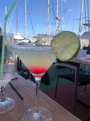 Bay Bays Grill House & Bar