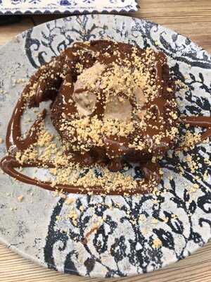 La Fabrica Escondida