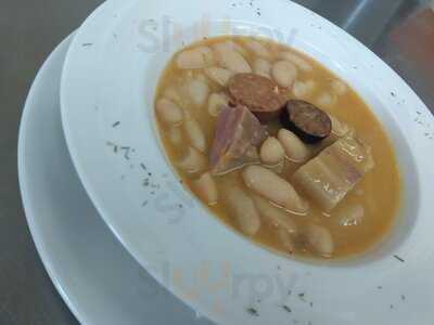 Ecoalbergue & Restaurante La Mola