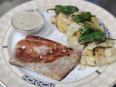 Ecoalbergue & Restaurante La Mola