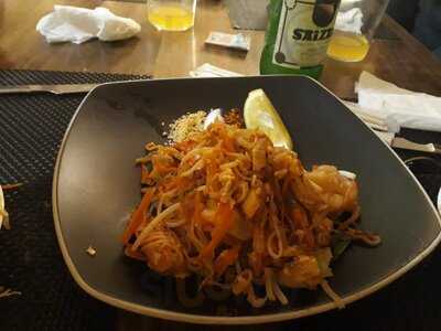 Happy Mango Your Thai Cafe