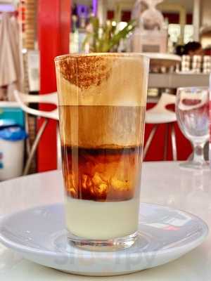 Café Bar Beverly Hill