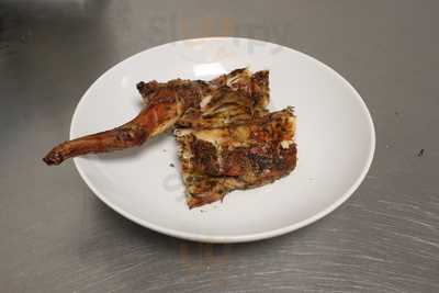 Pollastres A L'ast Estrada