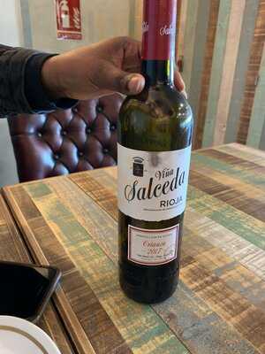 La Taberna Charcutera