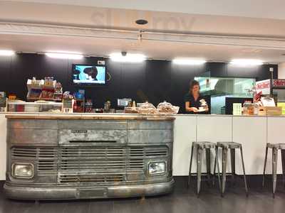 Eat Restaurant - Bar