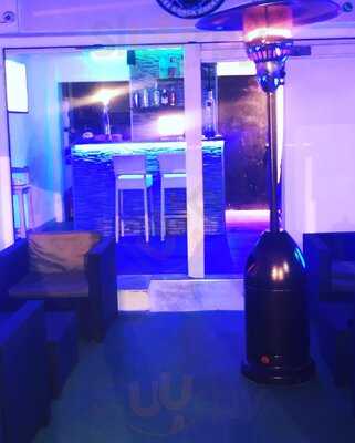 Easy Life Lounge Bar