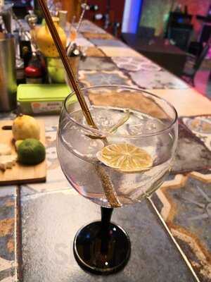 Equívoco Food & Drinks