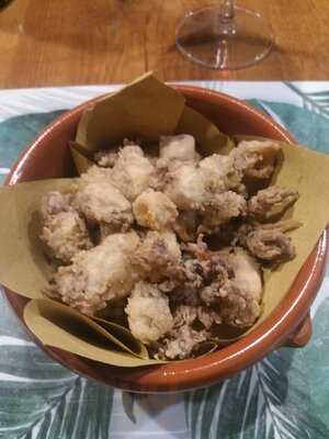 Amadeus - Tapas Y Copas -